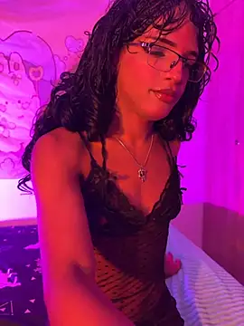 LunuxSiren online show from March 27, 2026, 11:37 pm