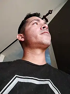 Gabriel leon33 online show from March 24, 2026, 6:35 pm