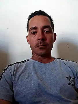 Gabriel leon33 online show from March 25, 2026, 7:53 pm