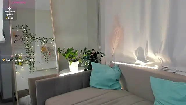 Amelia goth online show from April 1, 2026, 1:52 pm