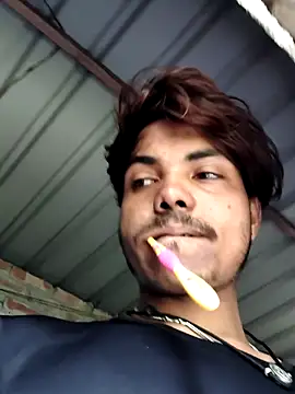luck00y online show from May 11, 2026, 3:34 am