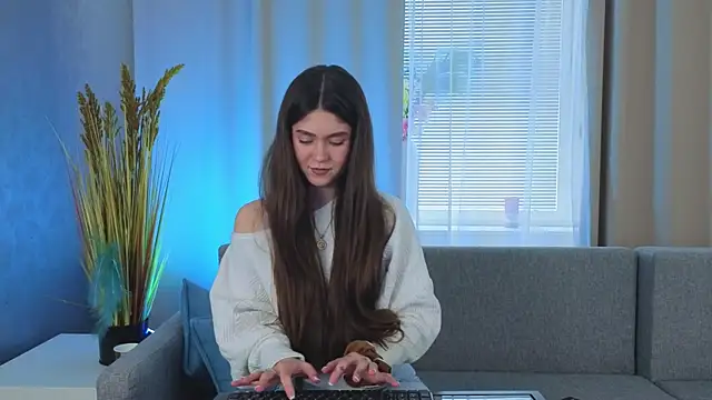 SunnyBloss online show from March 26, 2026, 1:17 pm