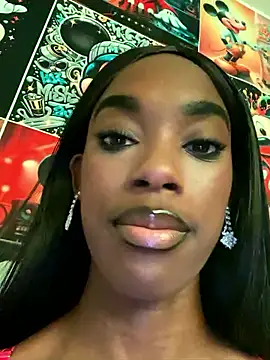 Snapshot of Lysii chatting on April 5, 2026, 12:08 am Lysii online show from April 5, 2026, 12:08 am