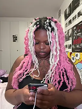 Snapshot of Nyla_xox chatting on April 2, 2026, 9:56 pm Nyla xox online show from April 2, 2026, 9:56 pm