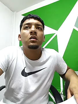 Itsdavidxxx online show from March 26, 2026, 9:42 pm