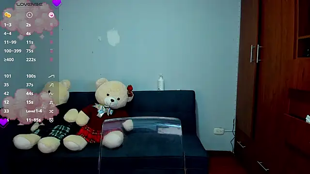 juaithpetite online show from April 16, 2026, 3:29 am