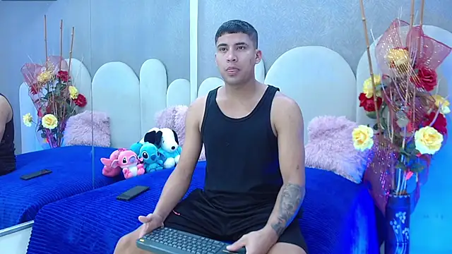 Snapshot of party_duo_playboy chatting on April 13, 2026, 1:33 am party duo playboy online show from April 13, 2026, 1:33 am