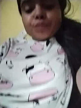 Princess Kivara online show from June 2, 2026, 2:52 pm