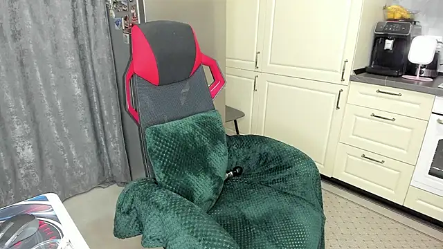 secr3tmistress online show from April 8, 2026, 5:24 pm