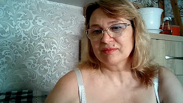 Alina-malina66 online show from June 10, 2026, 9:14 pm