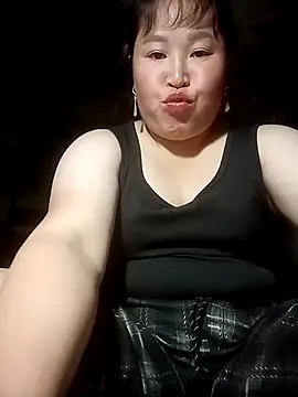 Smile-x online show from April 18, 2026, 1:37 pm