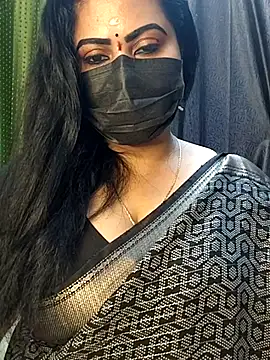 Snapshot of Anushka_flower chatting on April 3, 2026, 3:10 pm Anushka flower online show from April 3, 2026, 3:10 pm