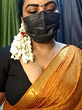 Snapshot of Anushka_flower chatting on April 12, 2026, 5:29 pm Anushka flower online show from April 12, 2026, 5:29 pm