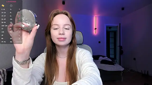 BunnyShinex online show from May 3, 2026, 5:57 am