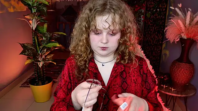 SaraSweetness online show from April 6, 2026, 8:37 am