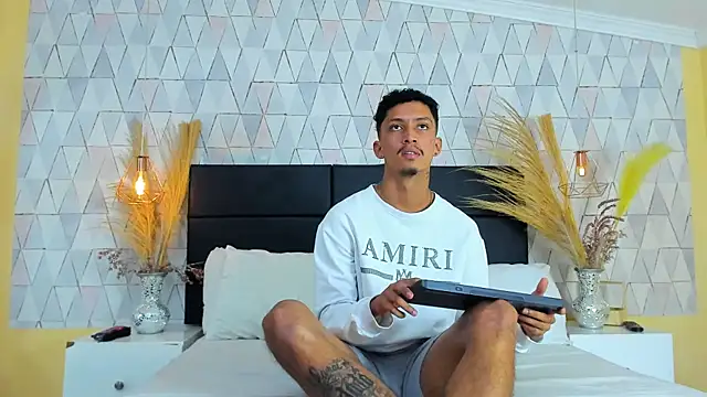 NoahOsorio online show from March 27, 2026, 6:51 pm