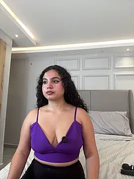 Snapshot of ShanonFox_oficial chatting on March 26, 2026, 8:36 pm ShanonFox oficial online show from March 26, 2026, 8:36 pm