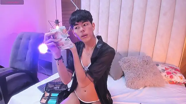 CAROLYNFOSTER online show from March 28, 2026, 10:26 am