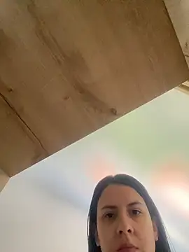 Annarhode online show from May 15, 2026, 4:58 pm