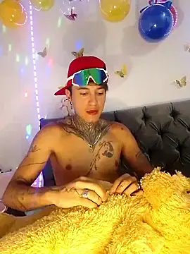 ANDRES URRIETA online show from April 9, 2026, 8:09 am