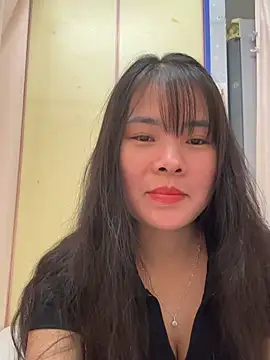 Naked-xx online show from May 14, 2026, 3:35 am