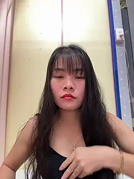 Naked-xx online show from May 20, 2026, 9:37 am