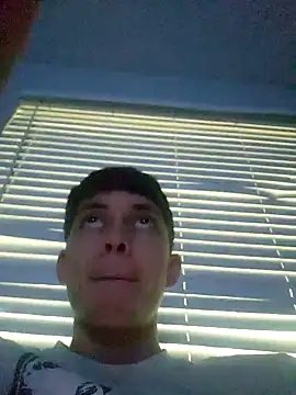 Snapshot of 503splurge chatting on April 4, 2026, 12:20 am 503splurge online show from April 4, 2026, 12:20 am