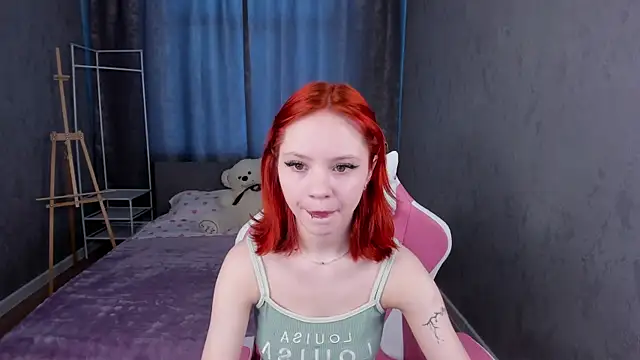 Snapshot of Loly_Cuttie chatting on April 9, 2026, 1:05 am Loly Cuttie online show from April 9, 2026, 1:05 am