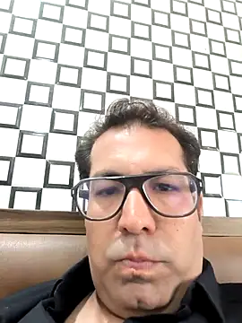 Snapshot of veer8239 chatting on March 27, 2026, 7:03 am veer8239 online show from March 27, 2026, 7:03 am