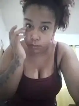 kimberlly25 online show from April 8, 2026, 1:33 pm