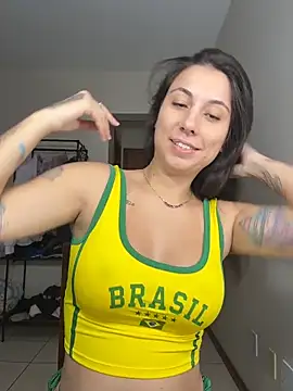 Carolzinhalux69 online show from June 9, 2026, 4:18 pm