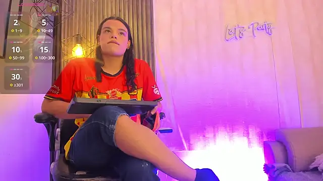 LexyNova  online show from May 6, 2026, 6:24 pm