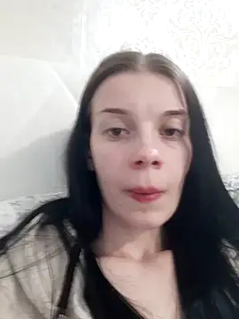 ShellBixAngeLL online show from April 6, 2026, 11:05 pm