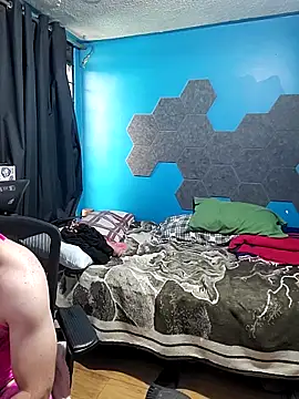 Snapshot of MachoPutito chatting on February 17, 2025, 4:26 pm MachoPutito online show from February 17, 2025, 4:26 pm