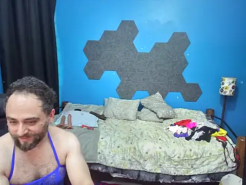 MachoPutito online show from February 24, 2026, 11:58 pm