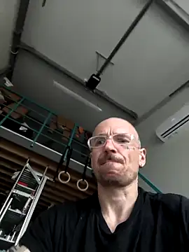 Snapshot of TavoEskort123 chatting on May 16, 2026, 6:54 am TavoEskort123 online show from May 16, 2026, 6:54 am
