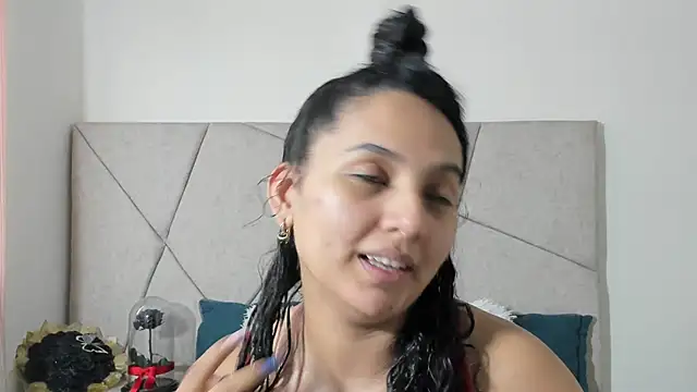 VeraBellucci online show from April 14, 2026, 11:16 am