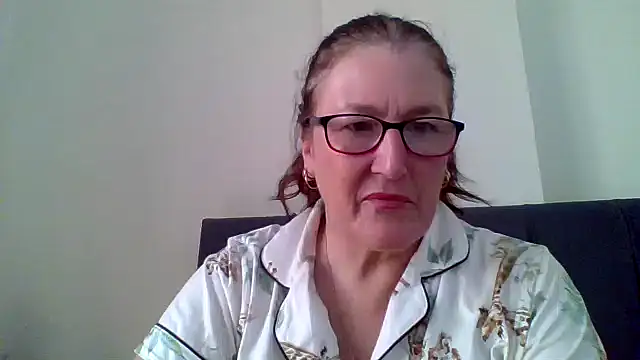 Snapshot of Flirty_Siennax chatting on March 27, 2026, 11:32 am Flirty Siennax online show from March 27, 2026, 11:32 am