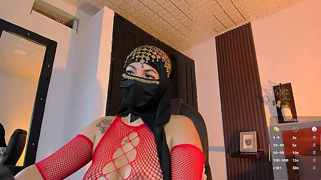 Snapshot of Nailea__ chatting on May 11, 2026, 2:06 am Nailea online show from May 11, 2026, 2:06 am