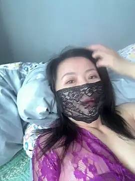 xiaxia-2026 online show from April 21, 2026, 1:07 am