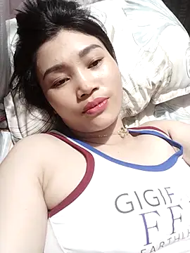 Saryloveparadise online show from May 15, 2026, 4:36 pm