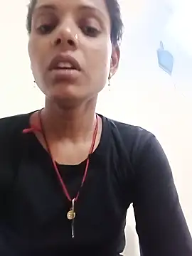 Sapnaroy1213 online show from June 18, 2026, 5:51 am