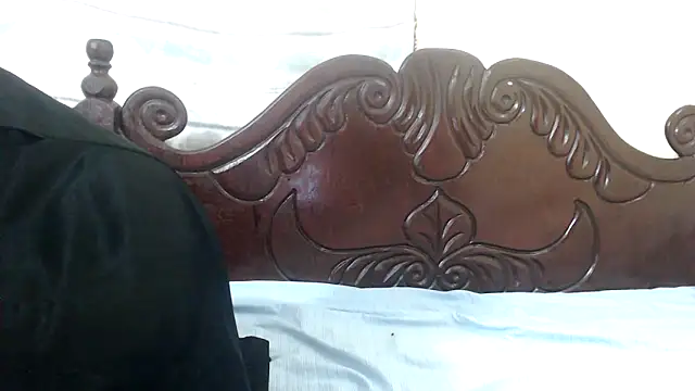 emmytease online show from April 12, 2026, 10:09 am