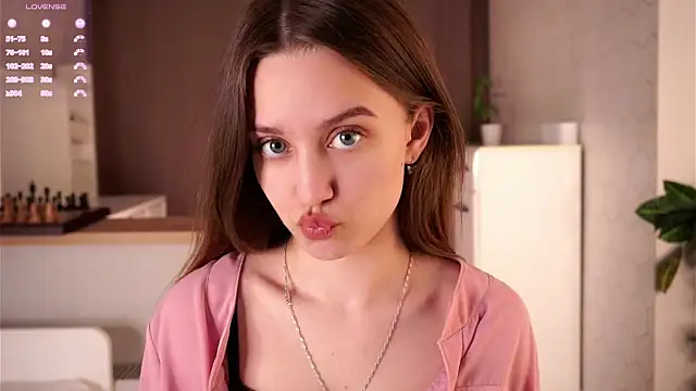 sinfulThea online show from April 22, 2026, 12:07 pm