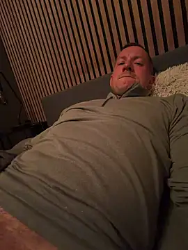 Fazza76 online show from March 28, 2026, 7:57 pm