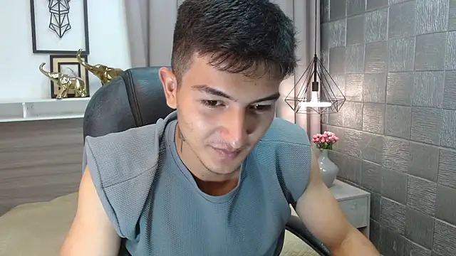 CaballeroNocturno  online show from March 31, 2026, 3:19 am