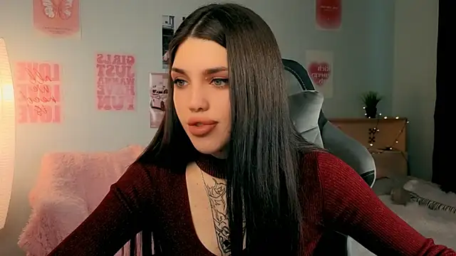 molly rettyy online show from April 3, 2026, 4:32 am