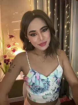  Flirtyprincess  online show from May 23, 2026, 6:40 am