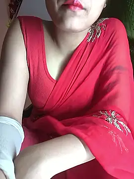 Snapshot of Curvy_Sanaya chatting on April 4, 2026, 7:33 pm Curvy Sanaya online show from April 4, 2026, 7:33 pm