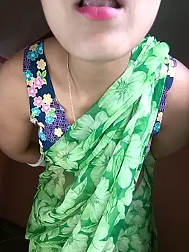 Snapshot of Curvy_Sanaya chatting on April 7, 2026, 10:15 am Curvy Sanaya online show from April 7, 2026, 10:15 am
